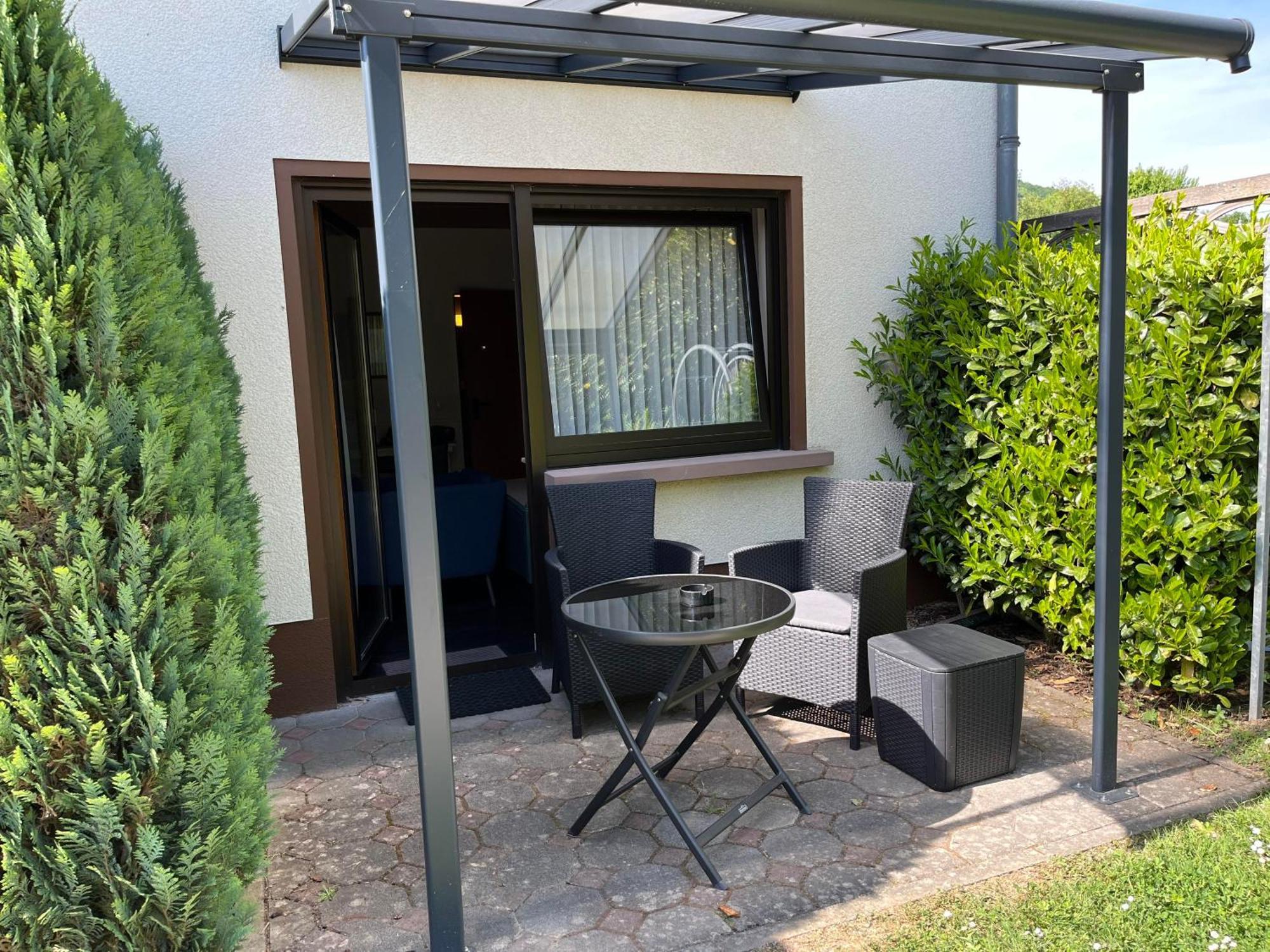Pension Zum Golfstuebchen Echternacherbruck エクステリア 写真